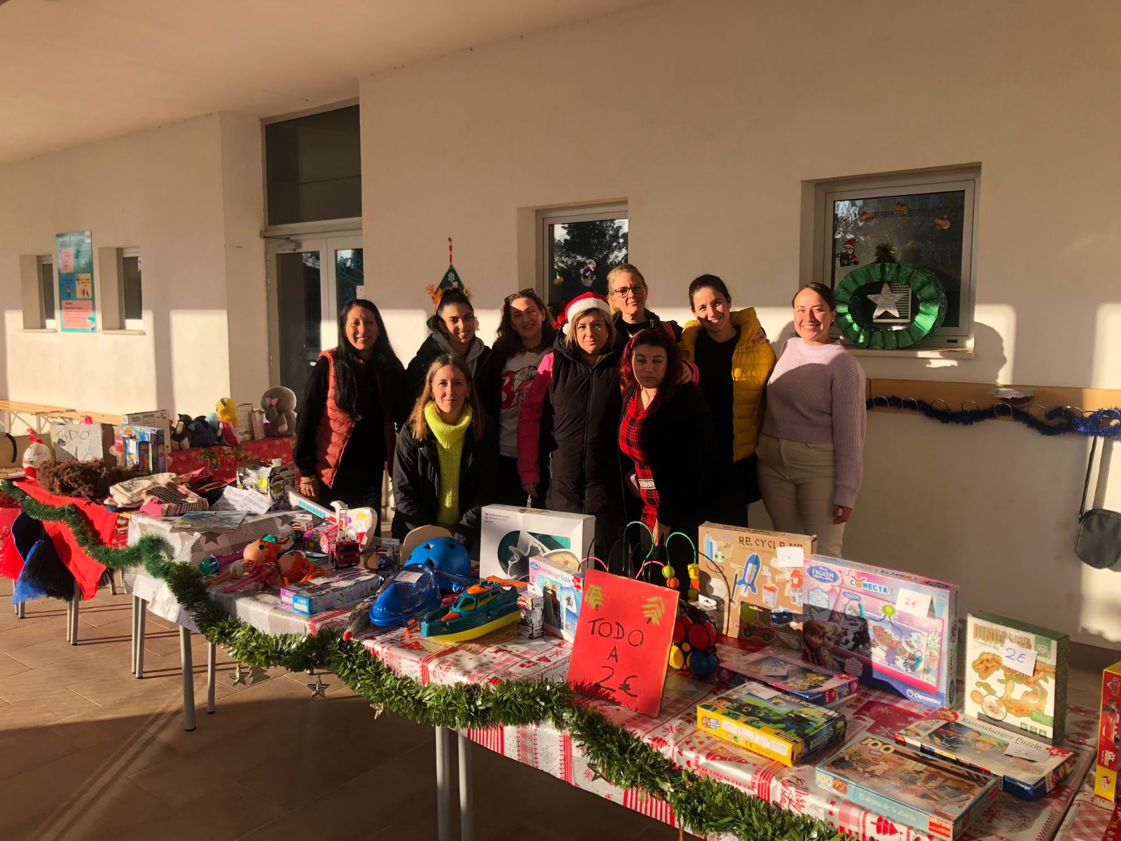 Pares i alumnes col·laborant